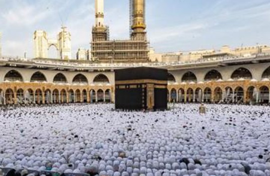 Kondisi Ekonomi Sulit? Ini Waktu Terbaik Mendekat ke Allah Lewat Umrah